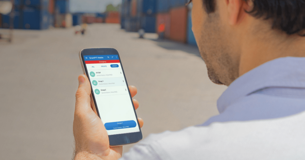 Como integrar rádios comunicadores e telefones celulares