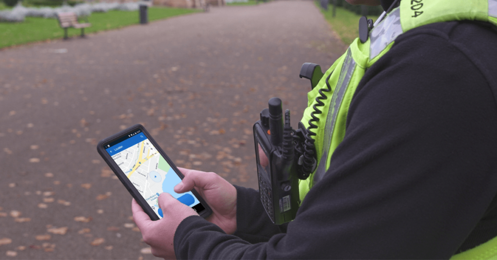 Como integrar rádios comunicadores e telefones celulares